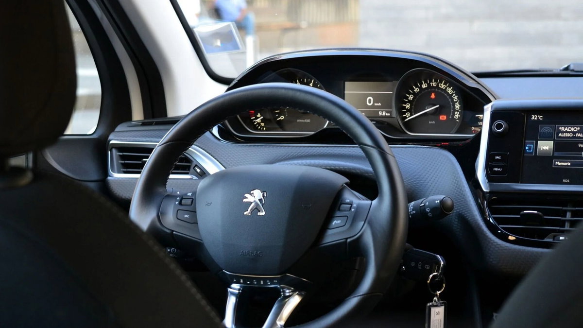 Peugeot 208 75 5 porte Allure (12)