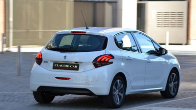 Peugeot 208 75 5 porte Allure (9)