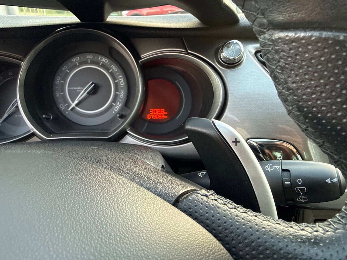 Citroen C3 1.4 VTi 95 CMP-5 Exclusive (17)