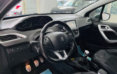 Peugeot 2008 120 S&S Crossway (10)