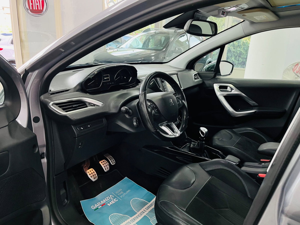 Peugeot 2008 120 S&S Crossway (11)