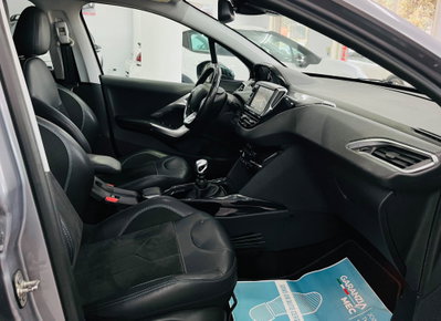 Peugeot 2008 120 S&S Crossway (13)
