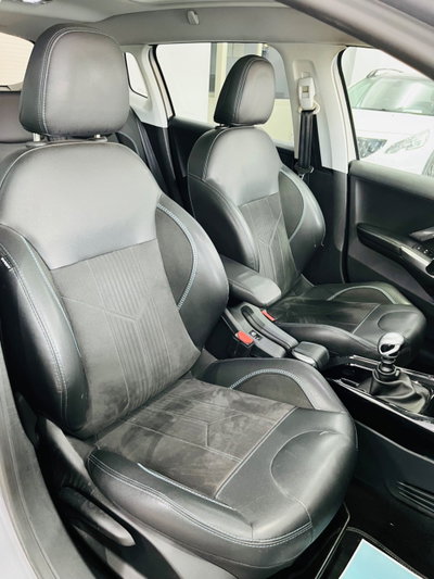 Peugeot 2008 120 S&S Crossway (14)