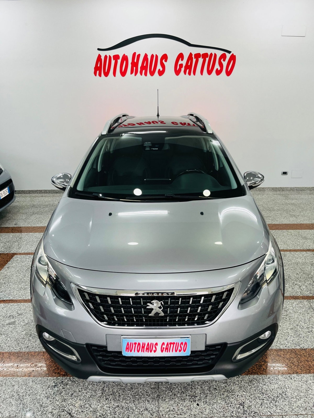 Peugeot 2008 120 S&S Crossway (2)