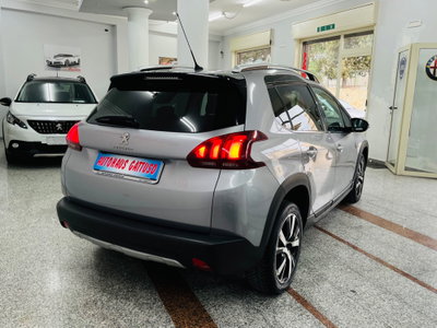 Peugeot 2008 120 S&S Crossway (6)