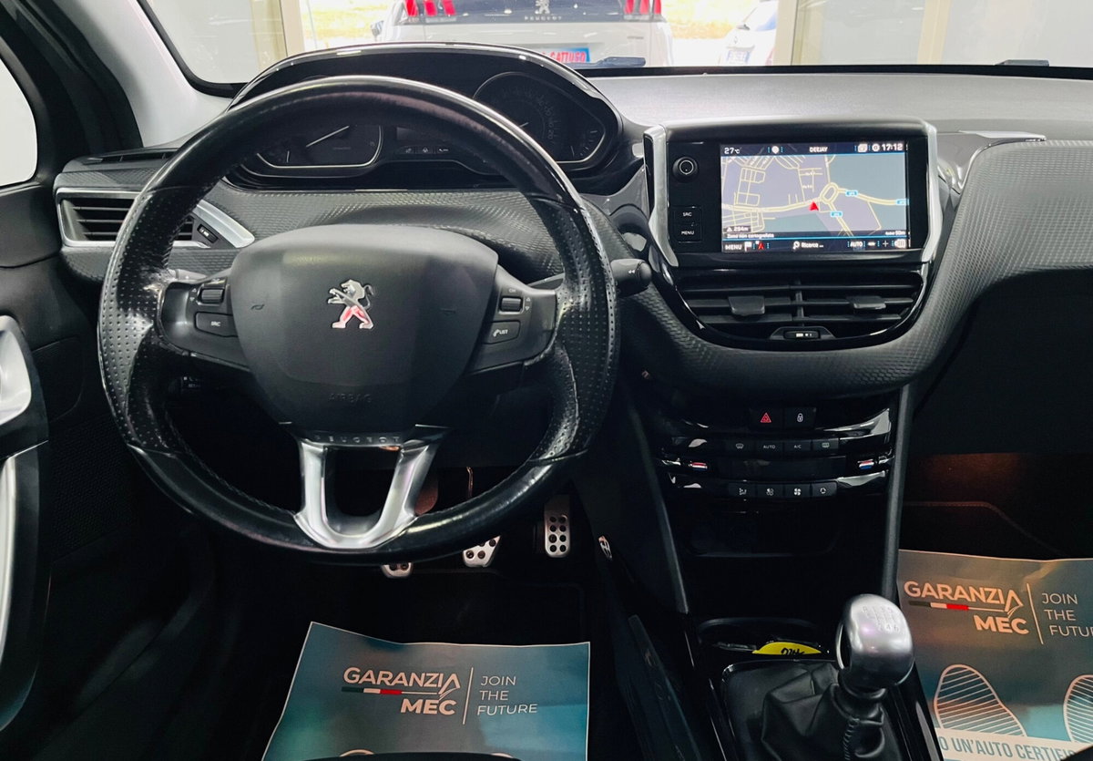 Peugeot 2008 120 S&S Crossway (8)