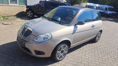 Lancia Ypsilon 1.4 Unyca Ecochic GPL usata