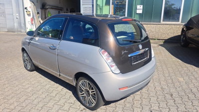 Lancia Ypsilon 1.4 Unyca Ecochic GPL (3)