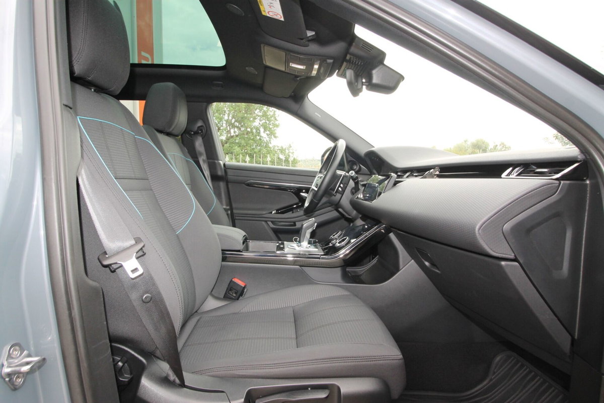 Land Rover Range Rover Evoque 2.0D I4 163 CV AWD Auto R-Dynamic (16)