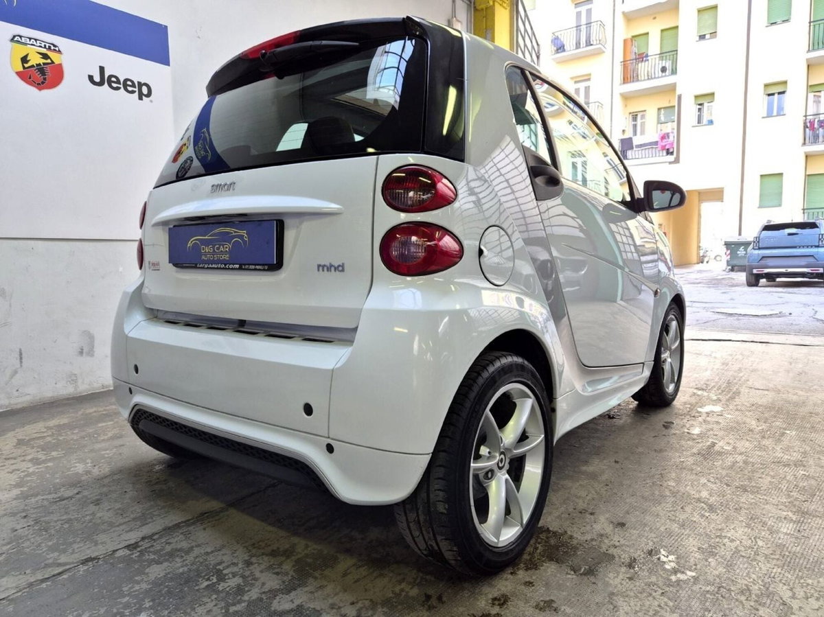smart Fortwo 1000 52 kW MHD coupé pulse (6)