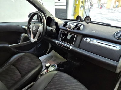 smart Fortwo 1000 52 kW MHD coupé pulse (7)