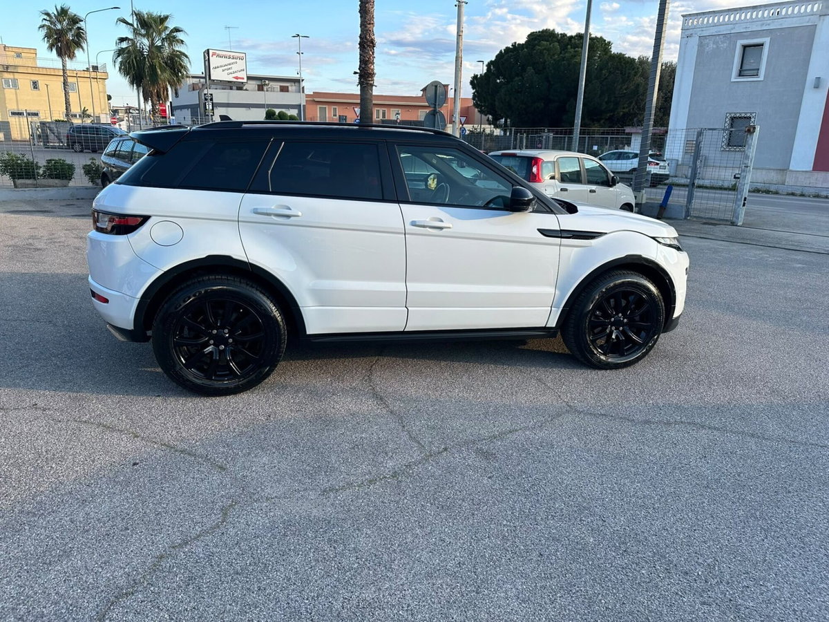 Land Rover Range Rover Evoque 2.0 TD4 150 CV 5p. SE (8)