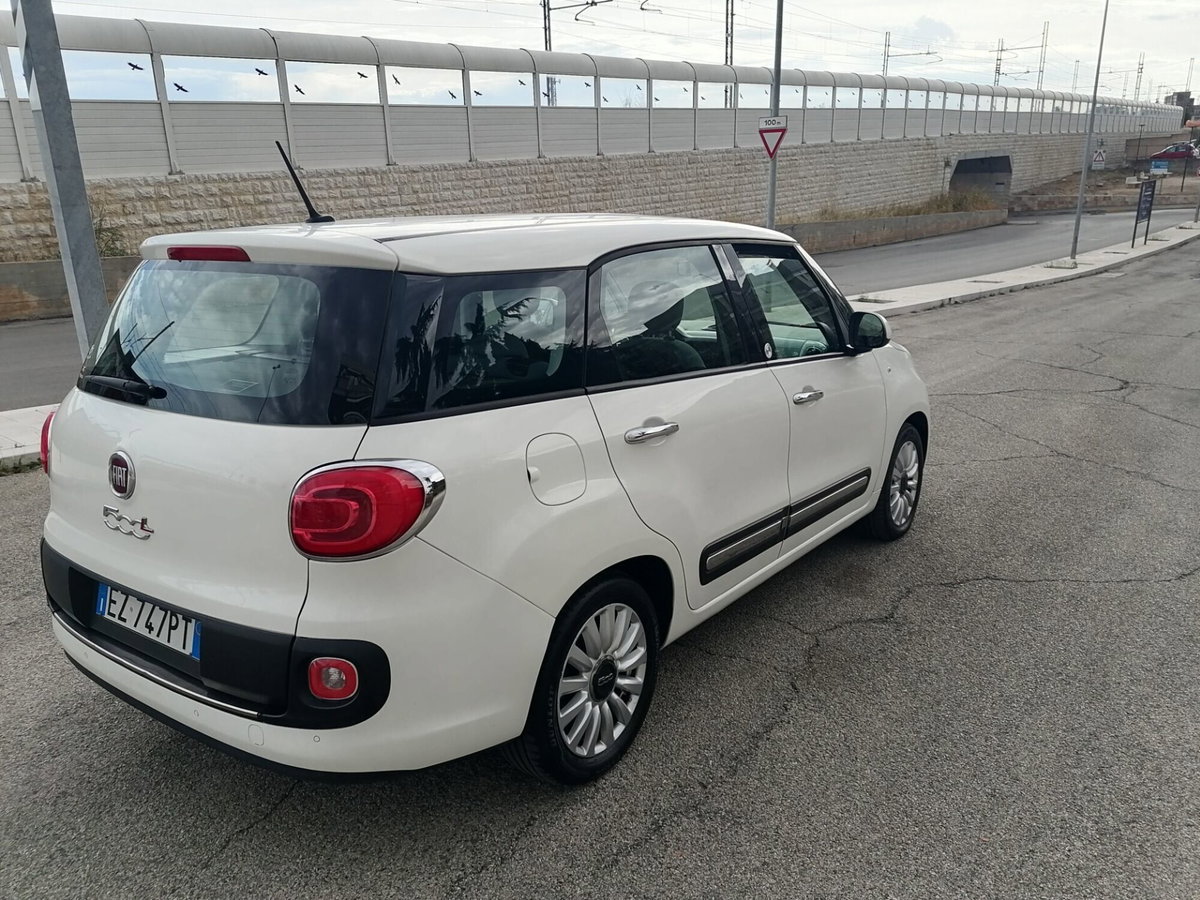 Fiat 500L Living 1.6 Multijet 105 CV Business (5)