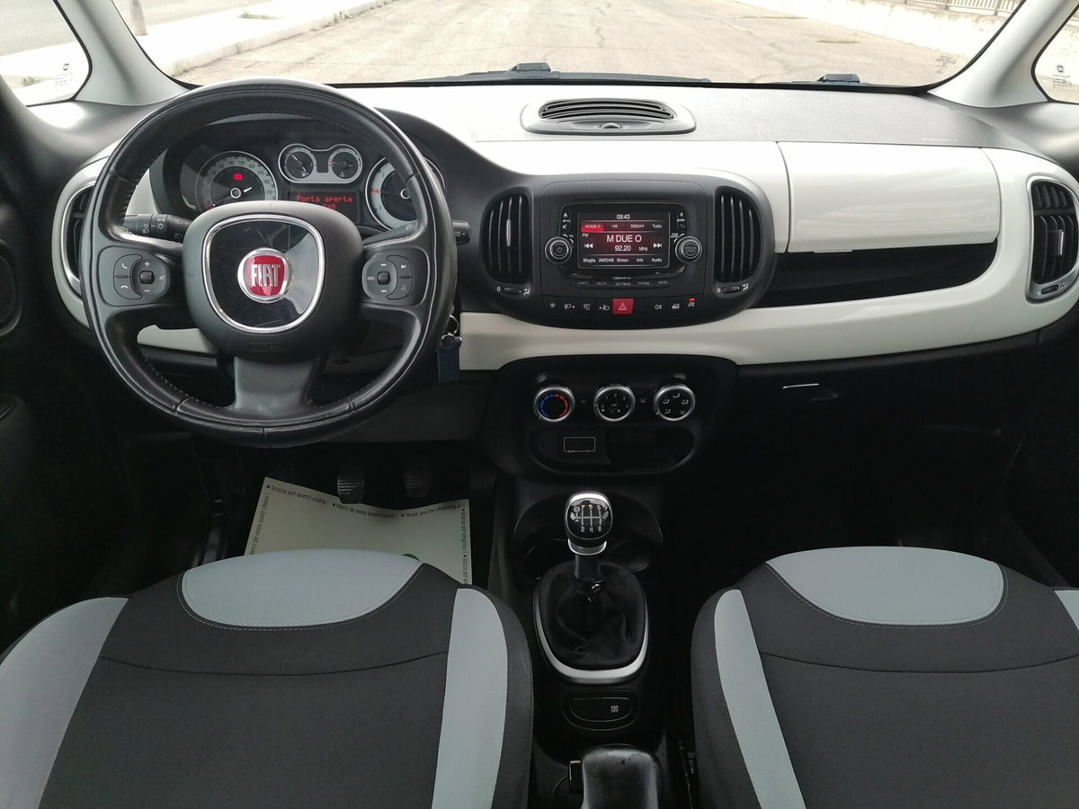 Fiat 500L Living 1.6 Multijet 105 CV Business (8)