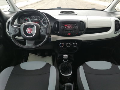 Fiat 500L Living 1.6 Multijet 105 CV Business (8)