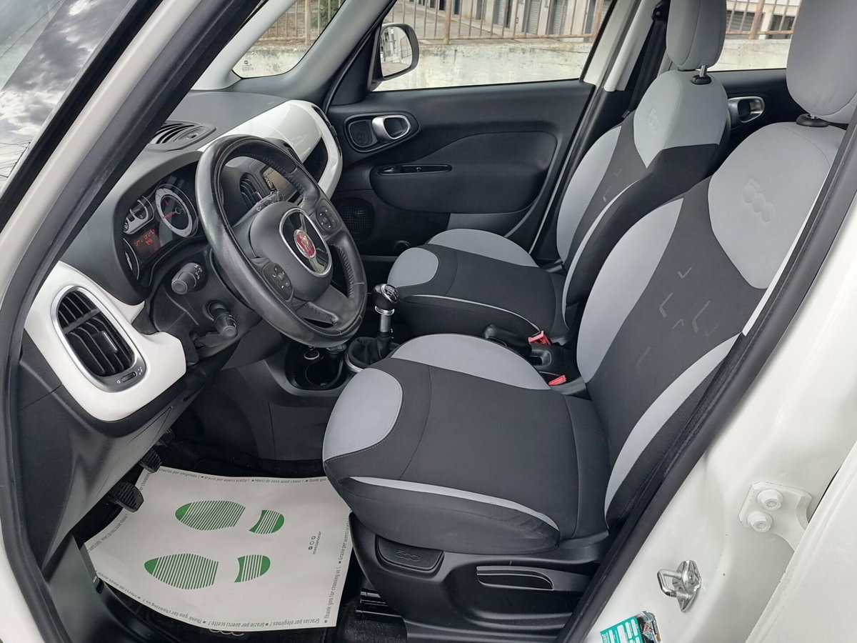 Fiat 500L Living 1.6 Multijet 105 CV Business (9)