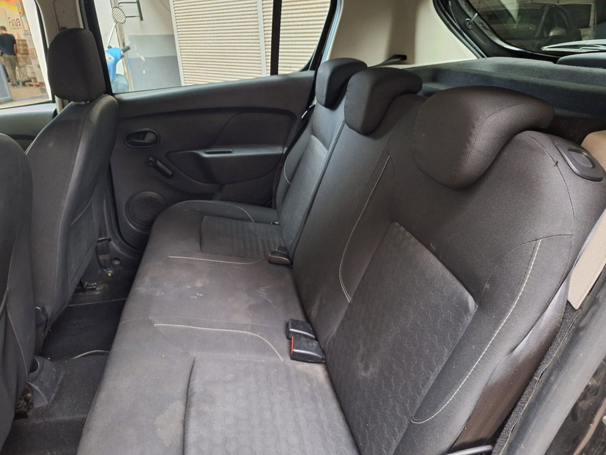 Dacia Sandero 1.2 GPL 75CV Ambiance (10)