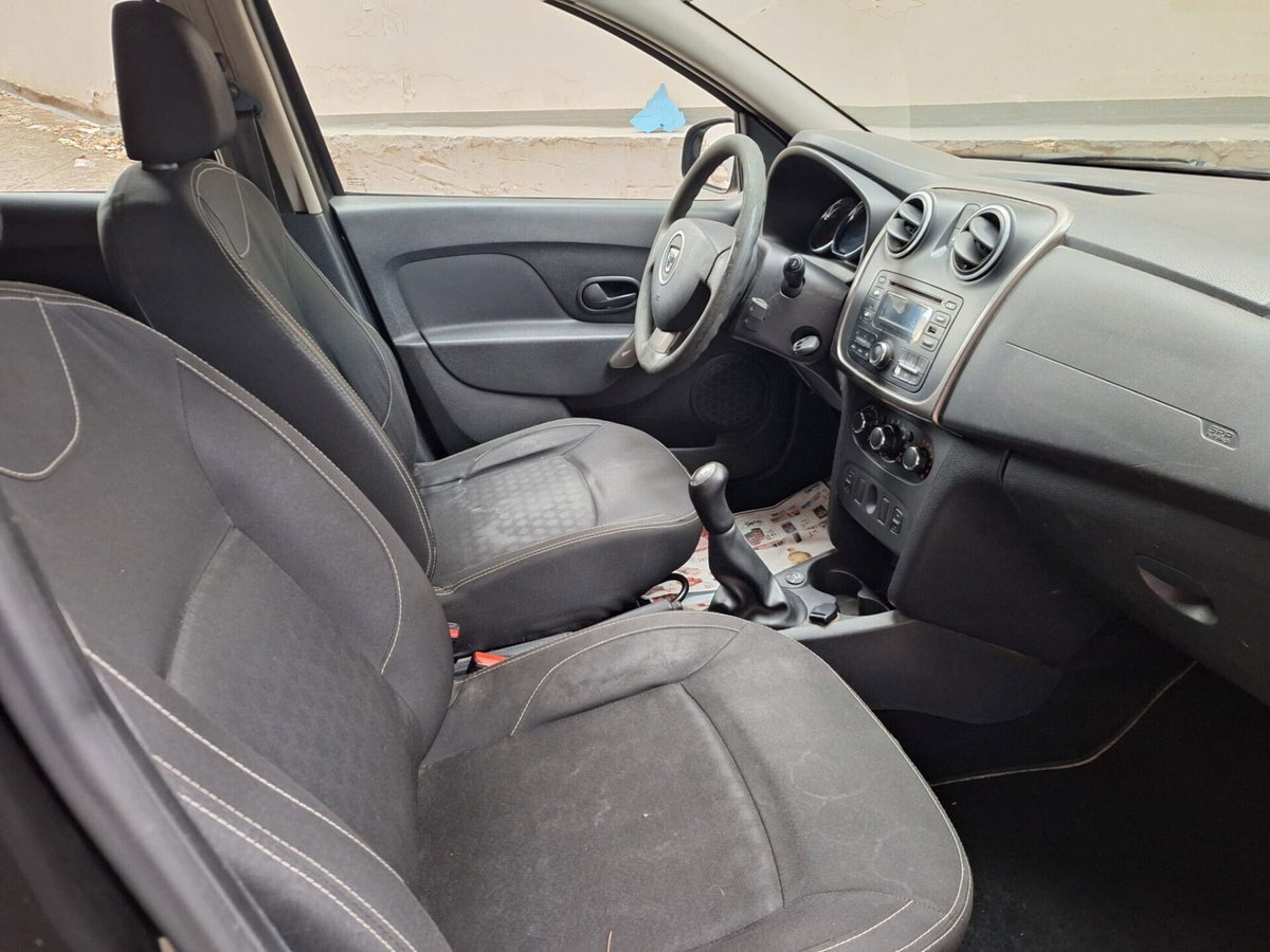 Dacia Sandero 1.2 GPL 75CV Ambiance (11)