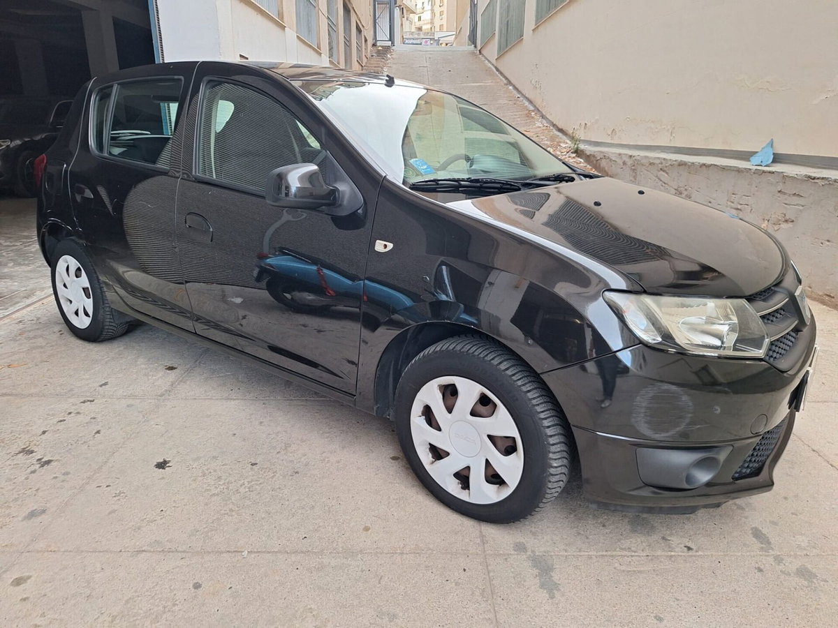 Dacia Sandero 1.2 GPL 75CV Ambiance (13)