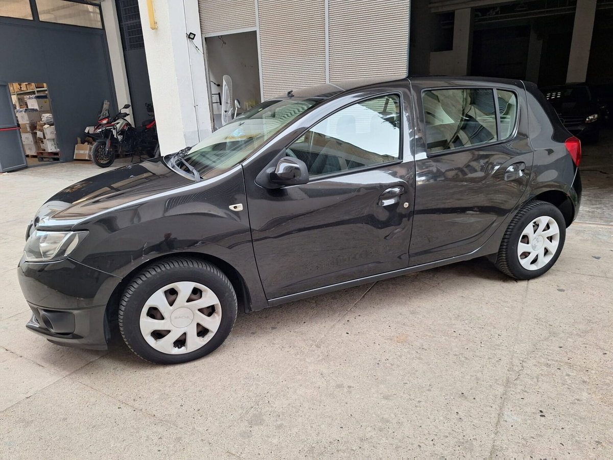 Dacia Sandero 1.2 GPL 75CV Ambiance (2)