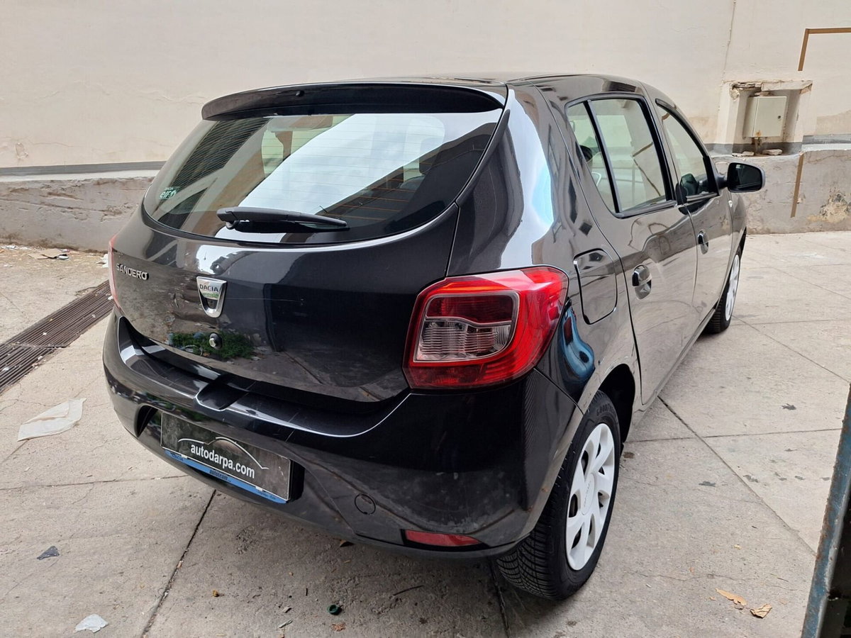 Dacia Sandero 1.2 GPL 75CV Ambiance (8)