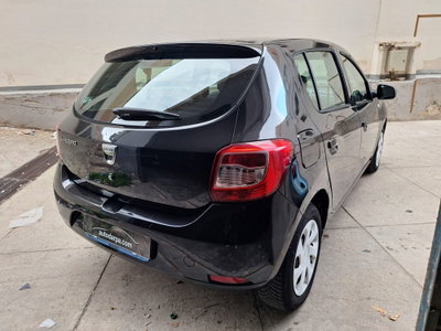 Dacia Sandero 1.2 GPL 75CV Ambiance (8)