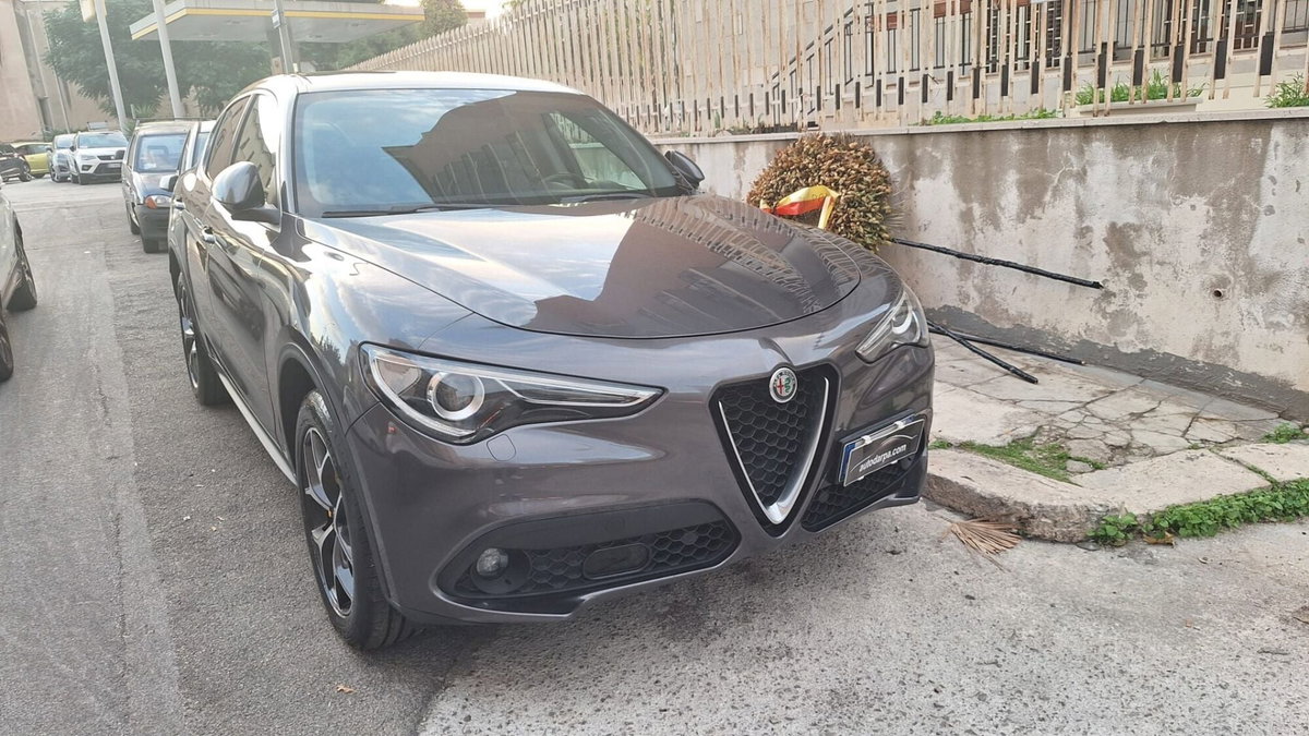 Alfa Romeo Stelvio Stelvio 2.2 Turbodiesel 210 CV AT8 Q4 Super (13)
