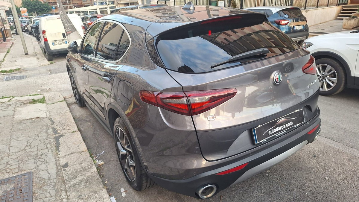 Alfa Romeo Stelvio Stelvio 2.2 Turbodiesel 210 CV AT8 Q4 Super (2)
