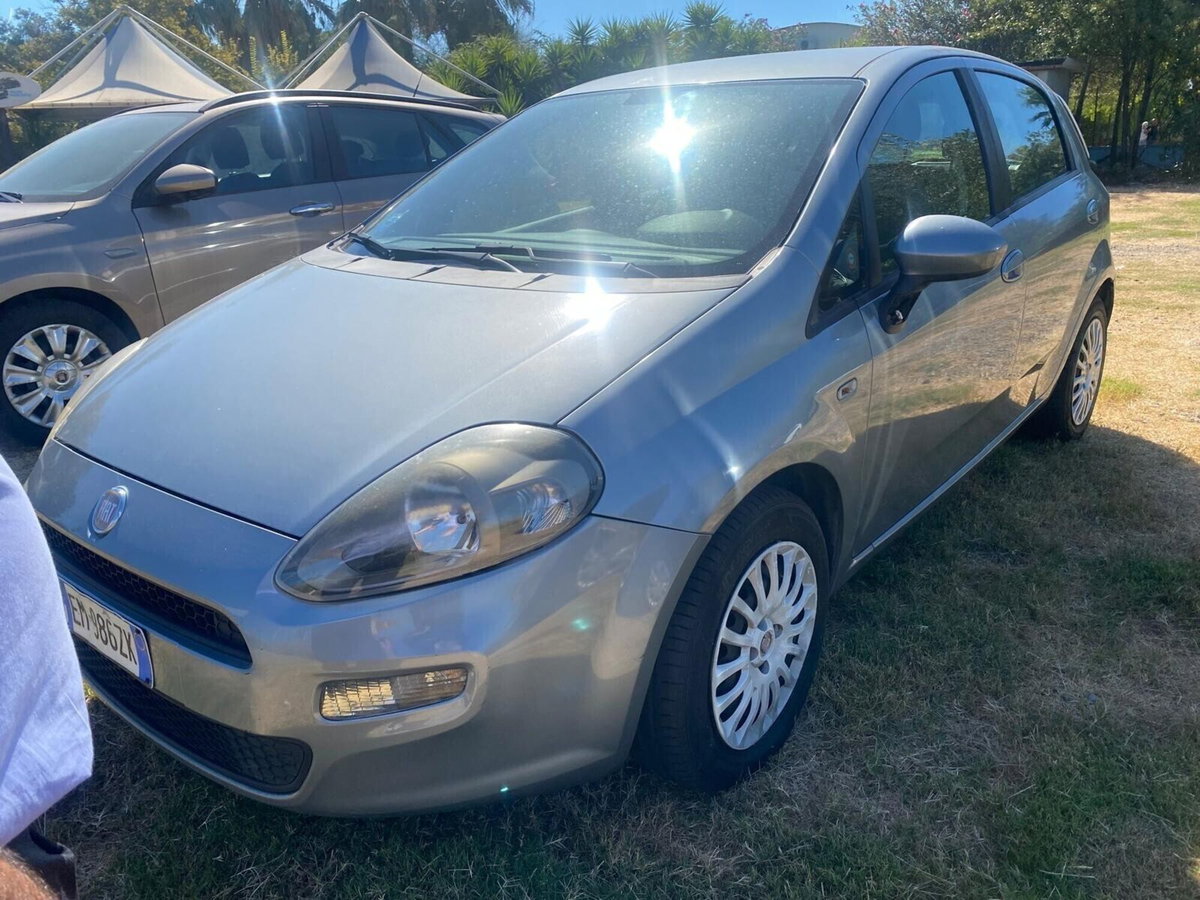 Fiat Punto 1.3 MJT II S&S 95 CV 5 porte Easy (2)