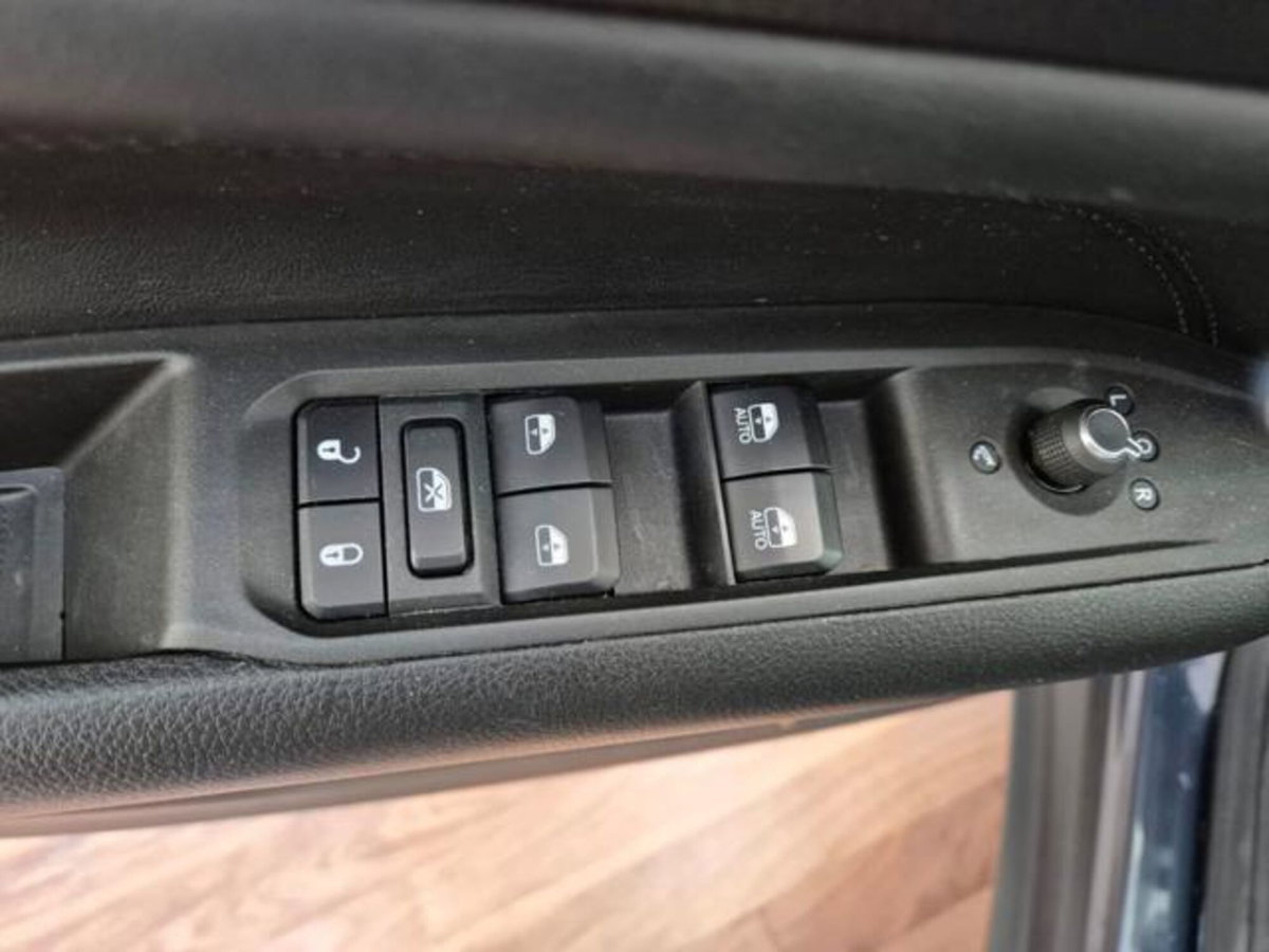 Jeep Compass 1.3 T4 190CV PHEV AT6 4xe Limited (18)