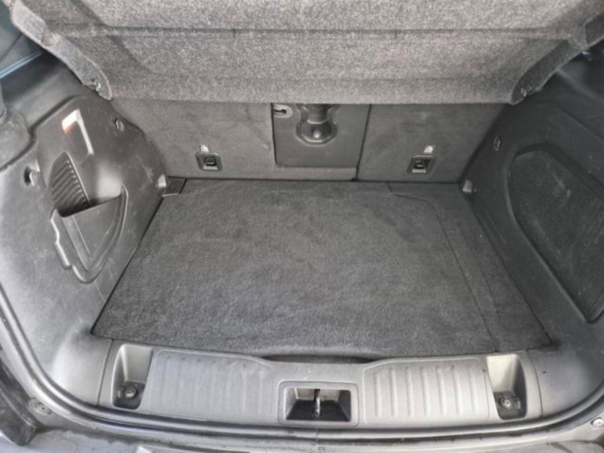 Jeep Renegade 1.3 T4 240CV PHEV 4xe AT6 S (15)