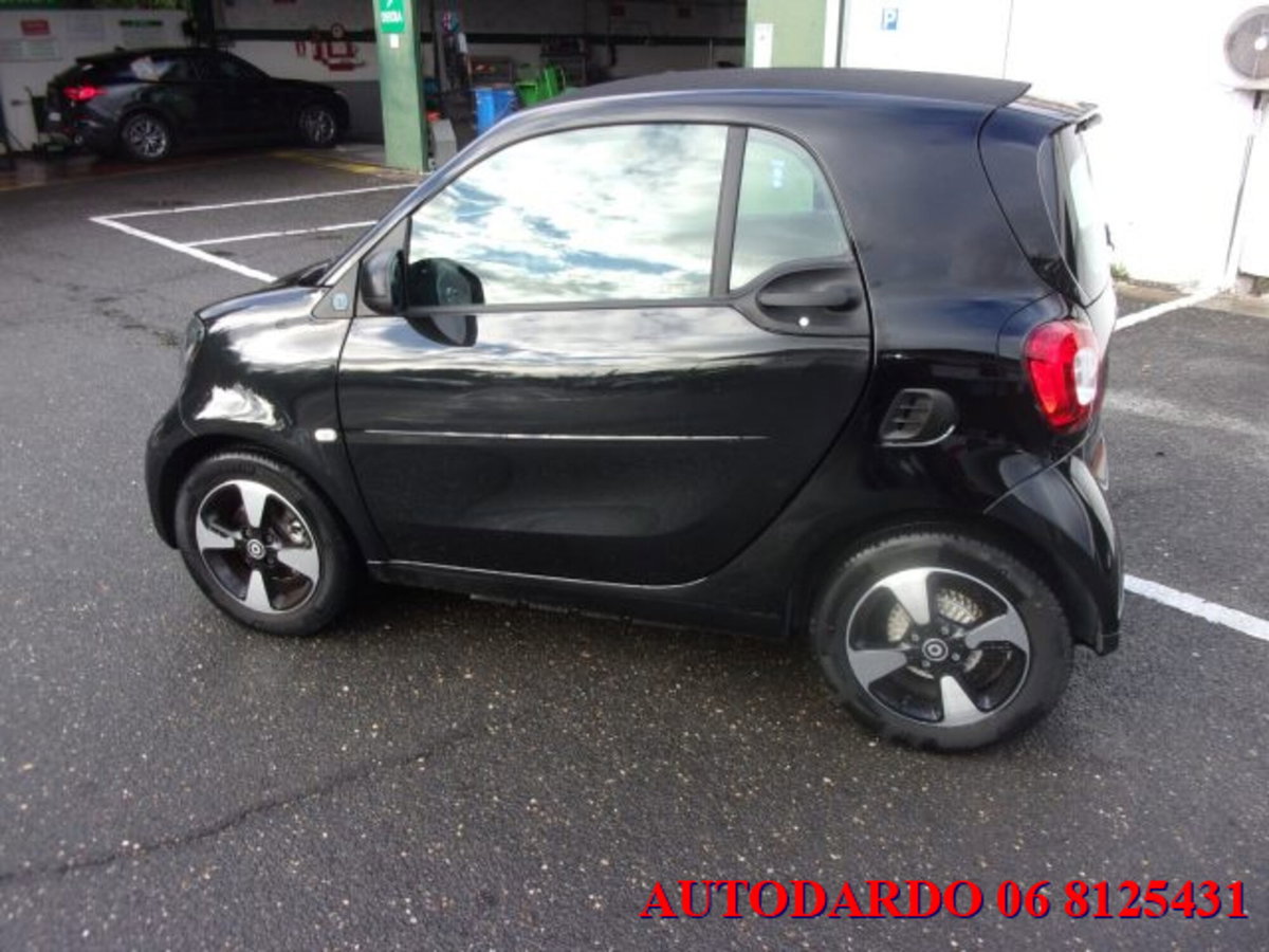 smart Fortwo EQ Passion (8)