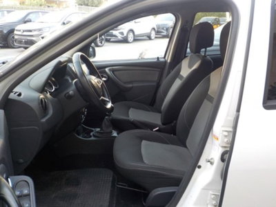 Dacia Duster 1.5 dCi 110CV Start&Stop 4x2 Ambiance (3)