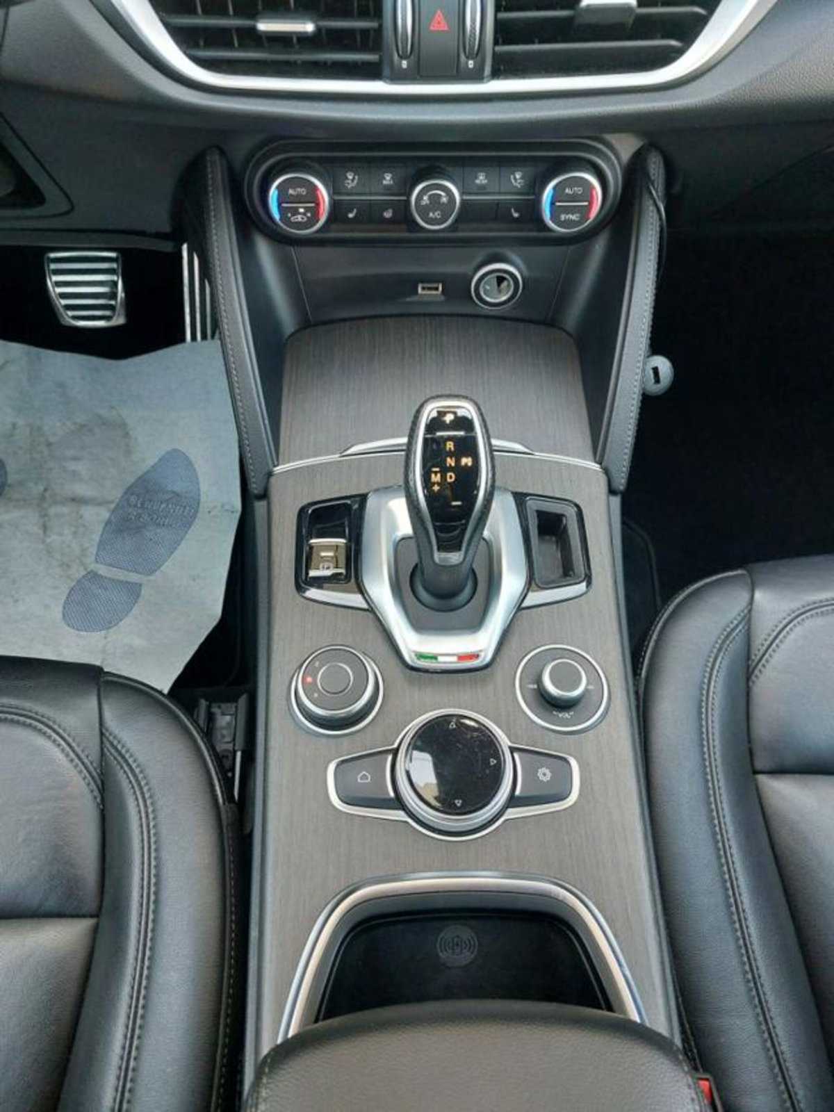 Alfa Romeo Stelvio Stelvio 2.2 Turbodiesel 210 CV AT8 Q4 Ti (11)