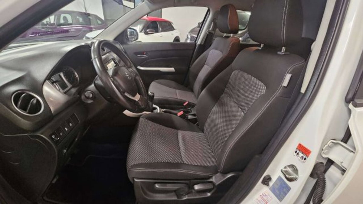 Suzuki Vitara 1.6 VVT V-Cool (10)