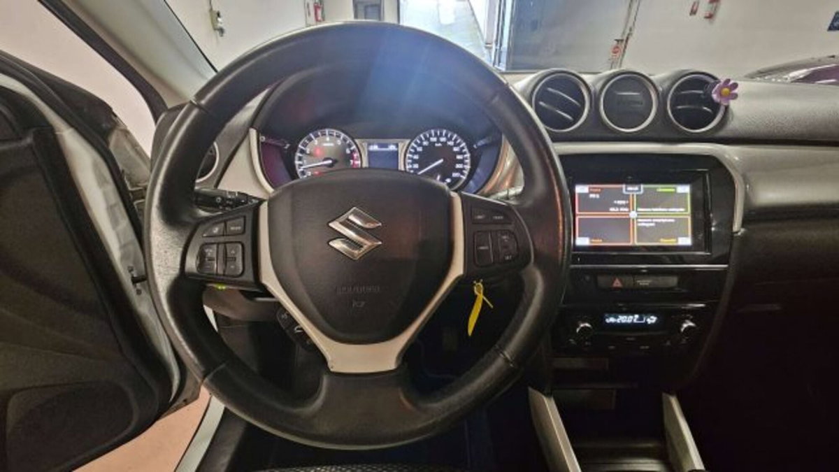 Suzuki Vitara 1.6 VVT V-Cool (13)