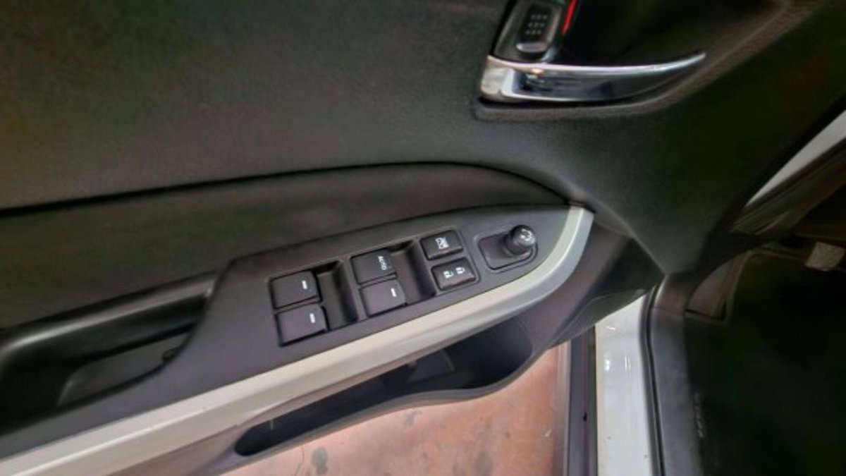 Suzuki Vitara 1.6 VVT V-Cool (14)