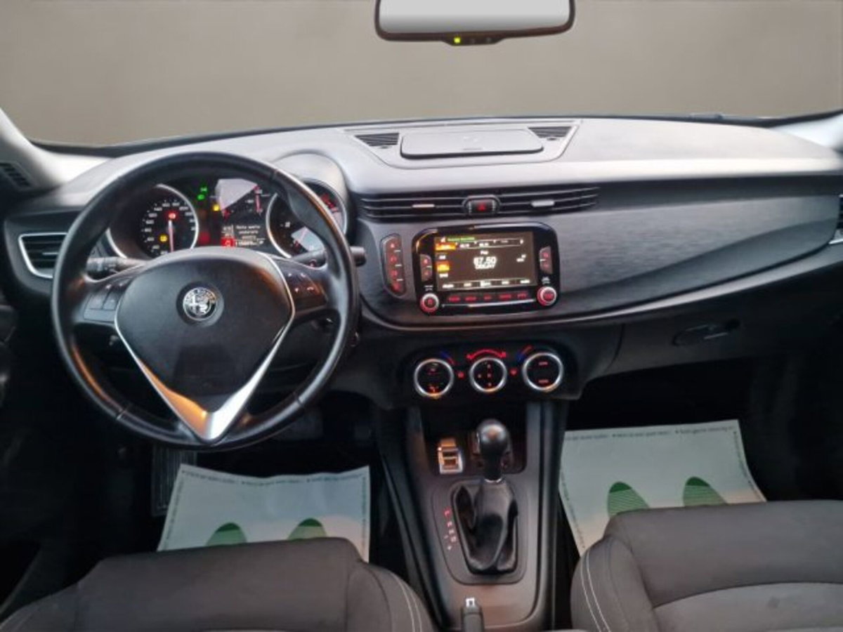 Alfa Romeo Giulietta 1.6 JTDm Exclusive 120cv (14)