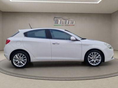 Alfa Romeo Giulietta 1.6 JTDm Exclusive 120cv (6)