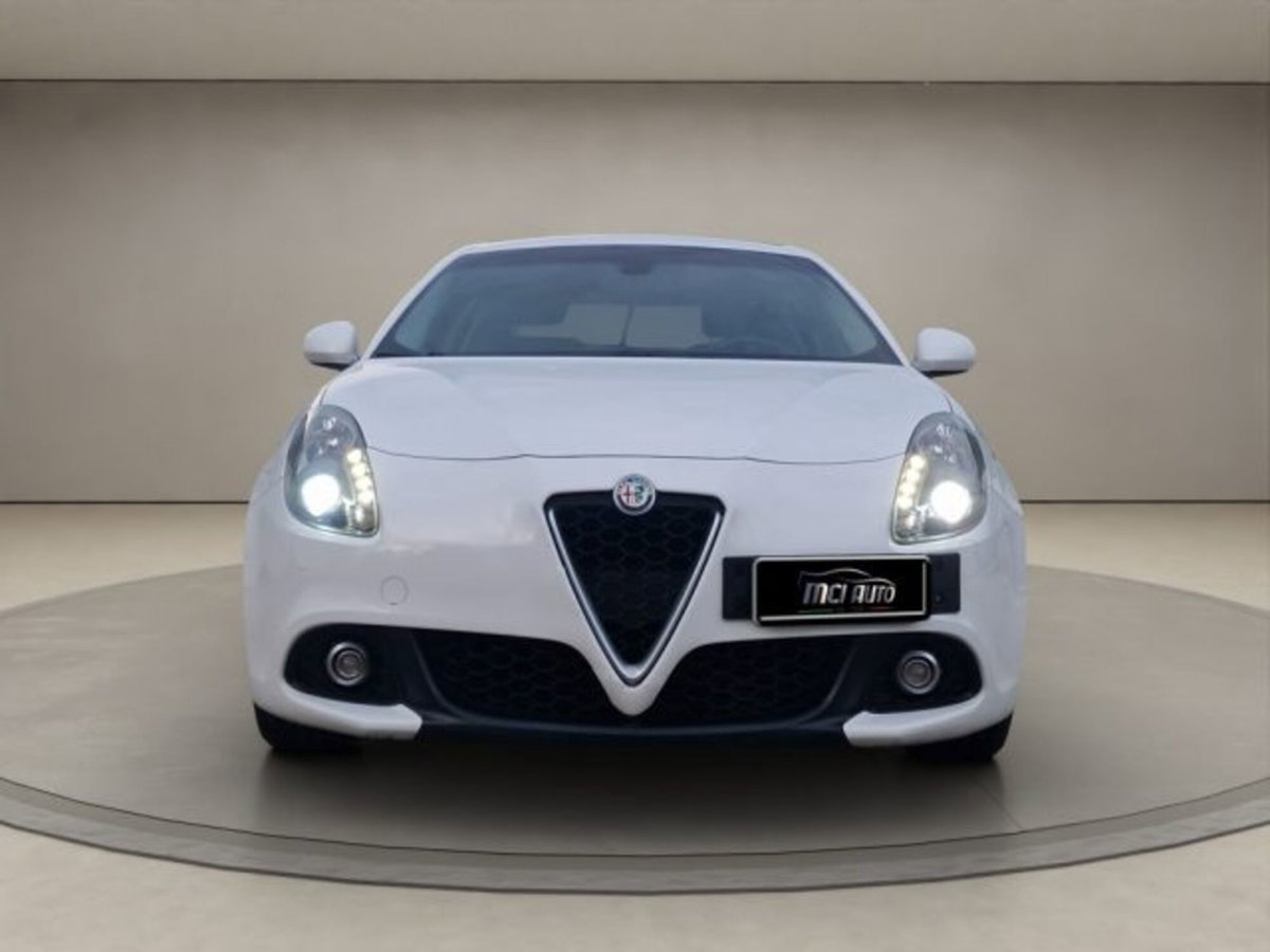 Alfa Romeo Giulietta 1.6 JTDm Exclusive 120cv (8)