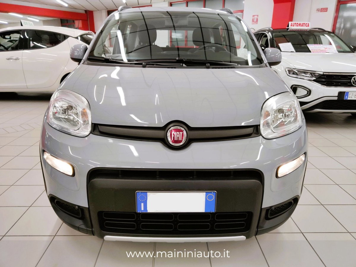 Fiat Panda 1.0 FireFly S&S Hybrid City Cross (2)