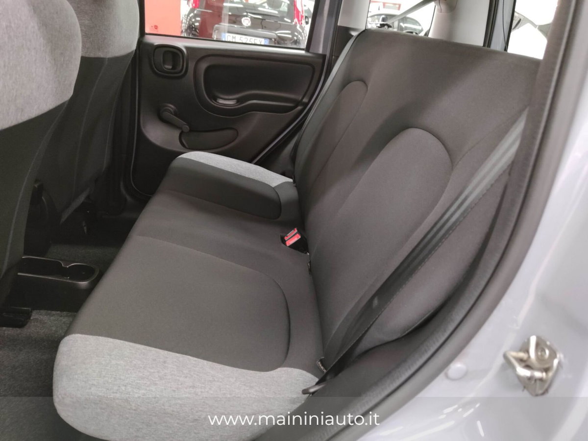 Fiat Panda 1.0 FireFly S&S Hybrid City Cross (11)