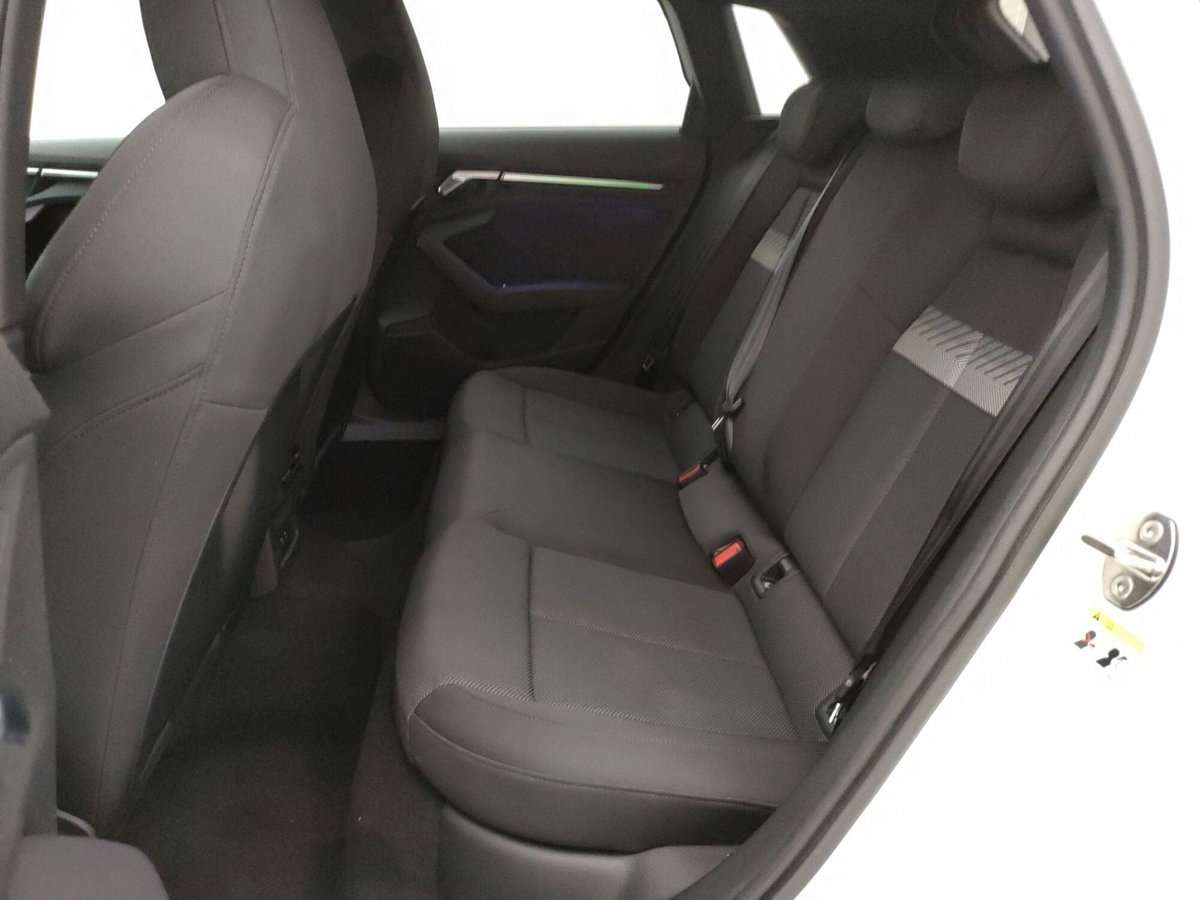 Audi A3 Sportback 30 TFSI S line edition (8)