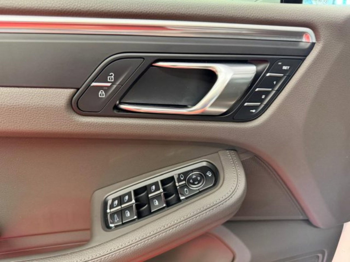 Porsche Macan 2.0 265cv pdk (16)