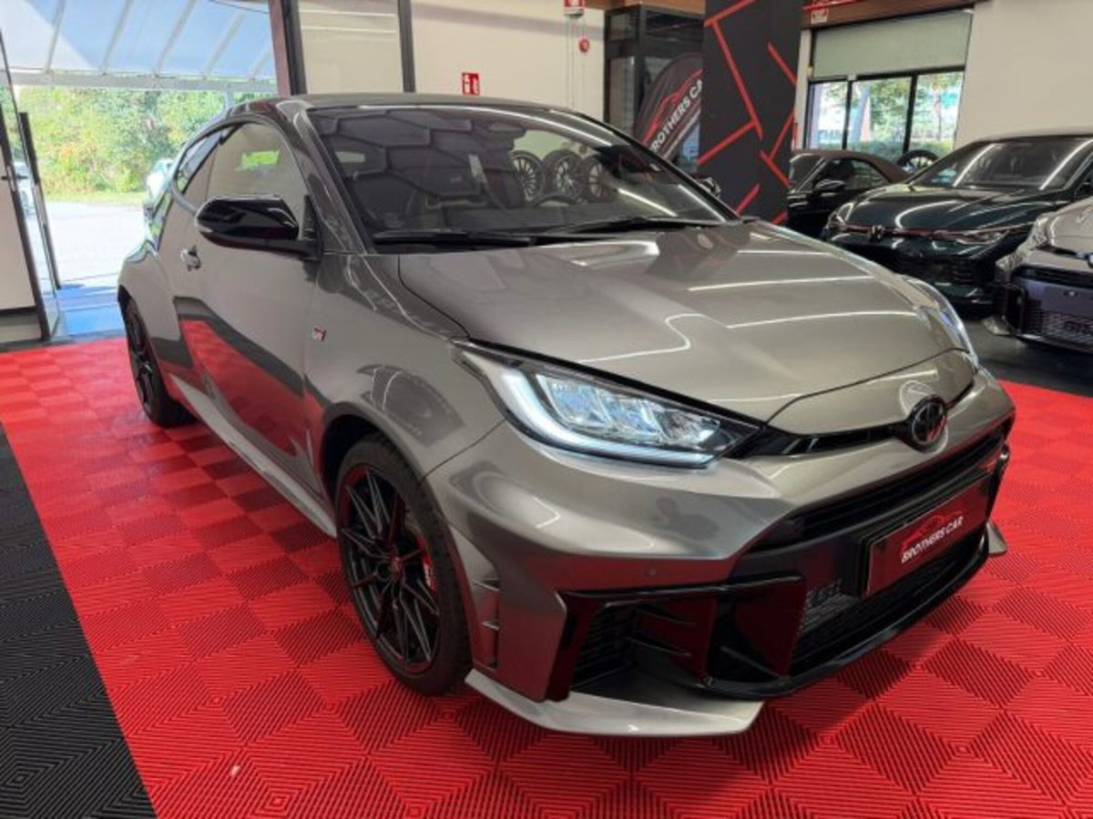 Toyota GR Yaris 1.6 Turbo 3 porte GR Yaris Circuit (3)