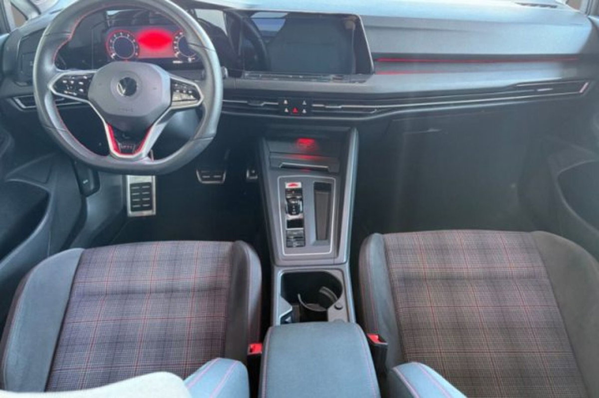 Volkswagen Golf 2.0 TSI GTI DSG (6)