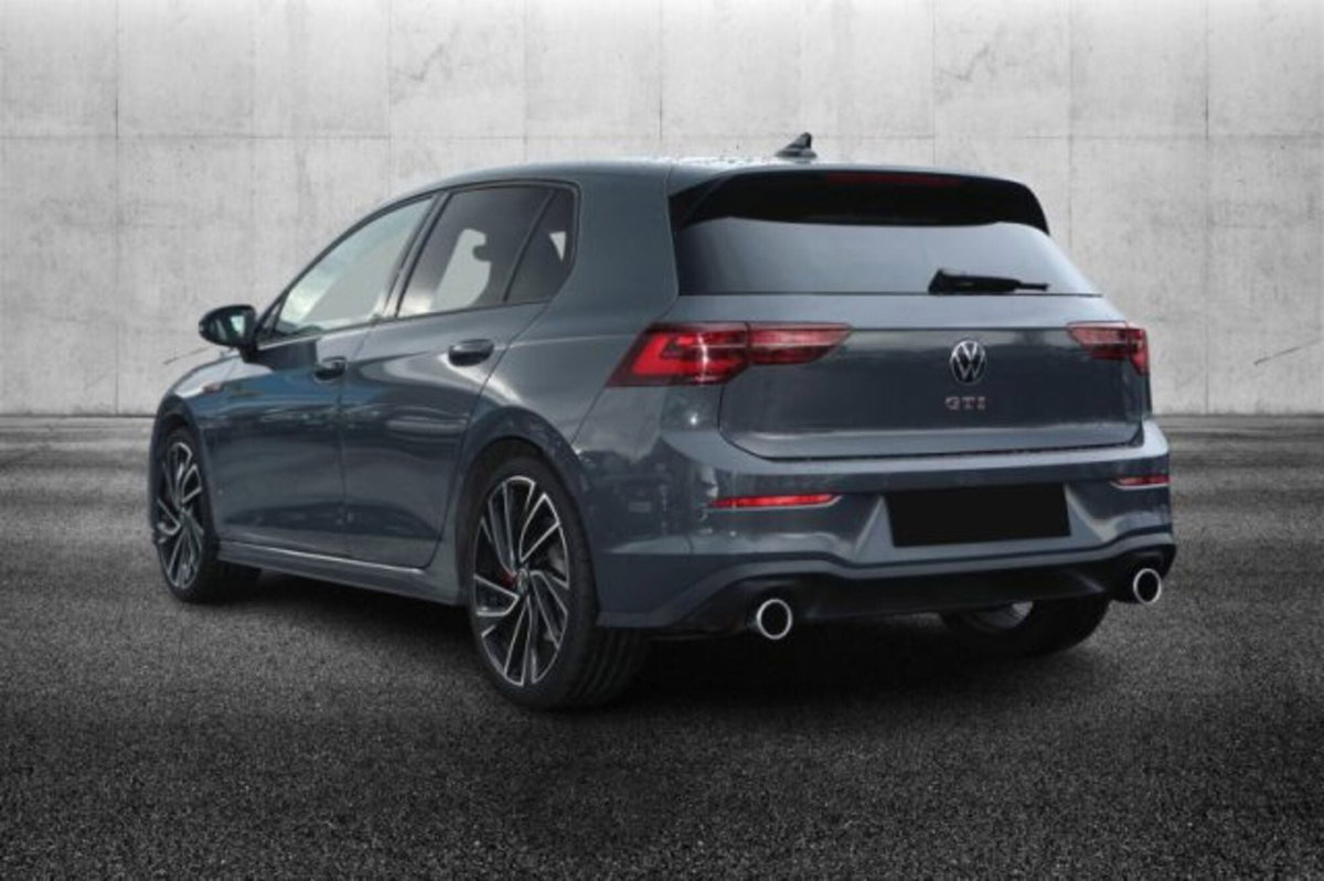 Volkswagen Golf 2.0 TSI GTI DSG (4)