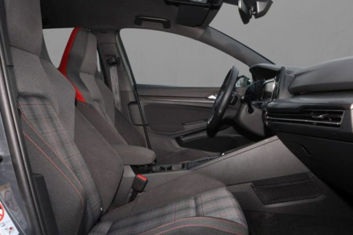 Volkswagen Golf 2.0 TSI GTI DSG (7)