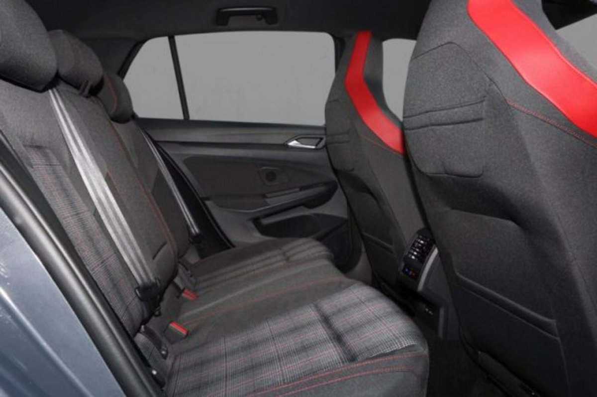 Volkswagen Golf 2.0 TSI GTI DSG (8)