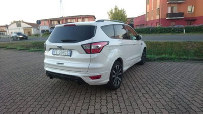 Ford Kuga 1.5 EcoBoost 120 CV S&S 2WD ST-Line (2)